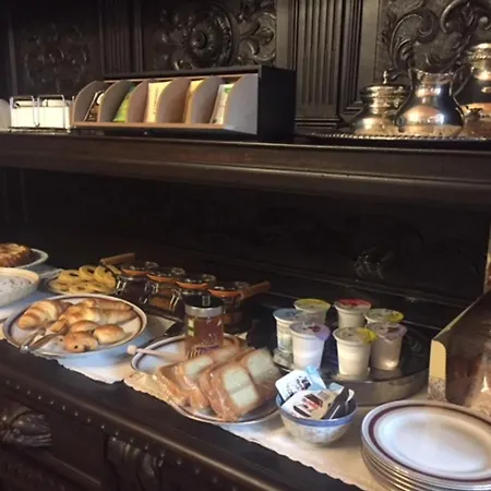 La Casa Di Chiara Frühstückspension Diano dʼAlba